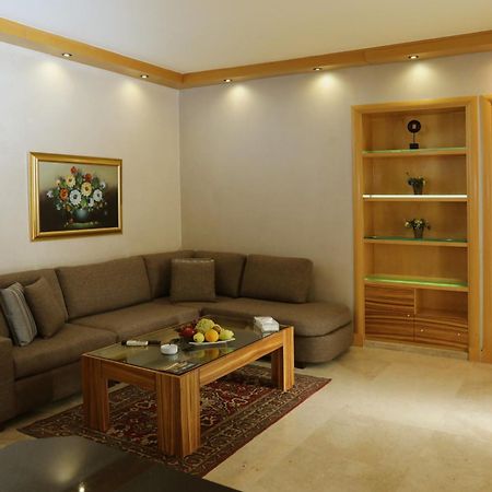Imperial Suites Hotel Бейрут Экстерьер фото