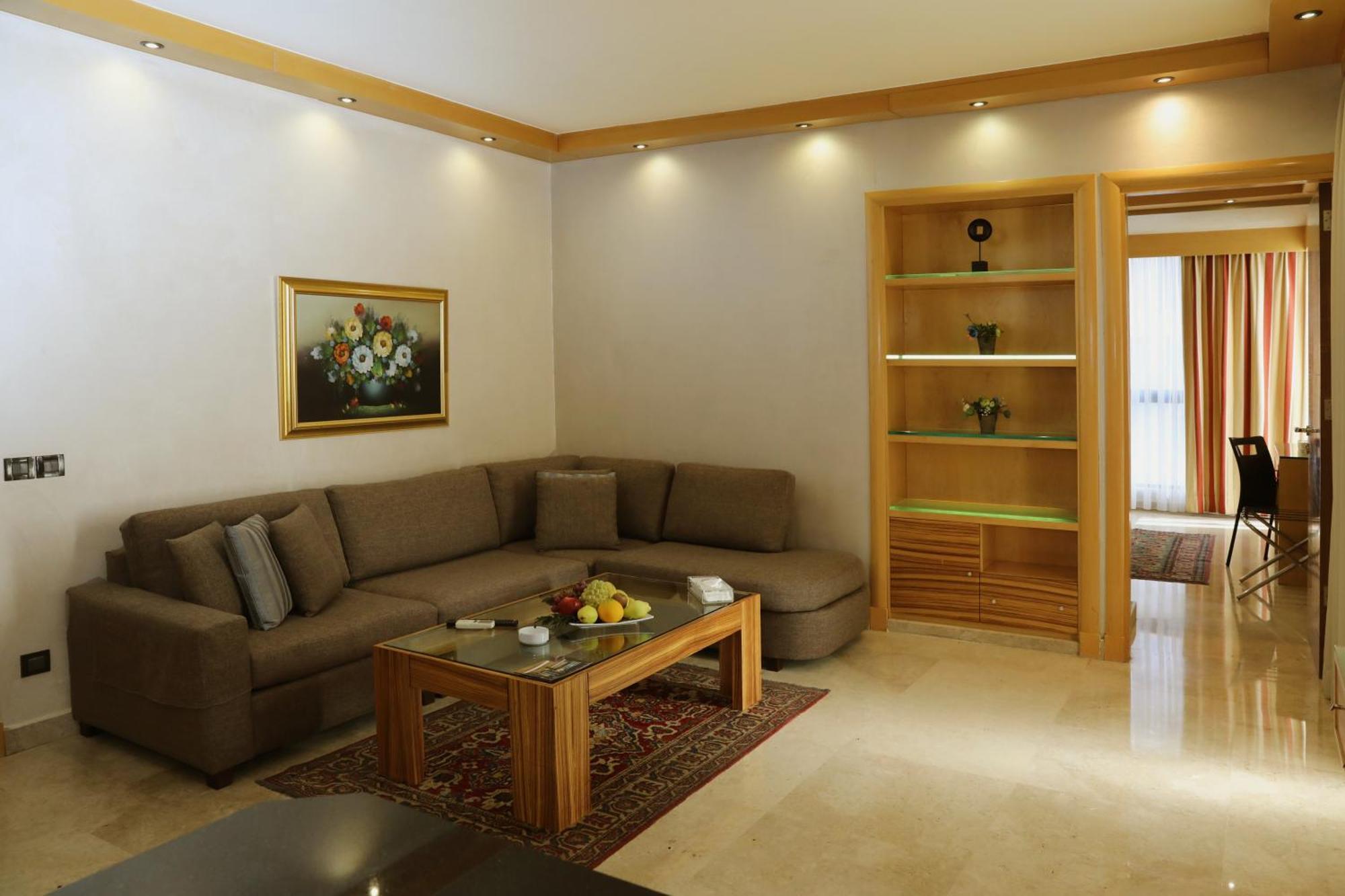 Imperial Suites Hotel Бейрут Экстерьер фото