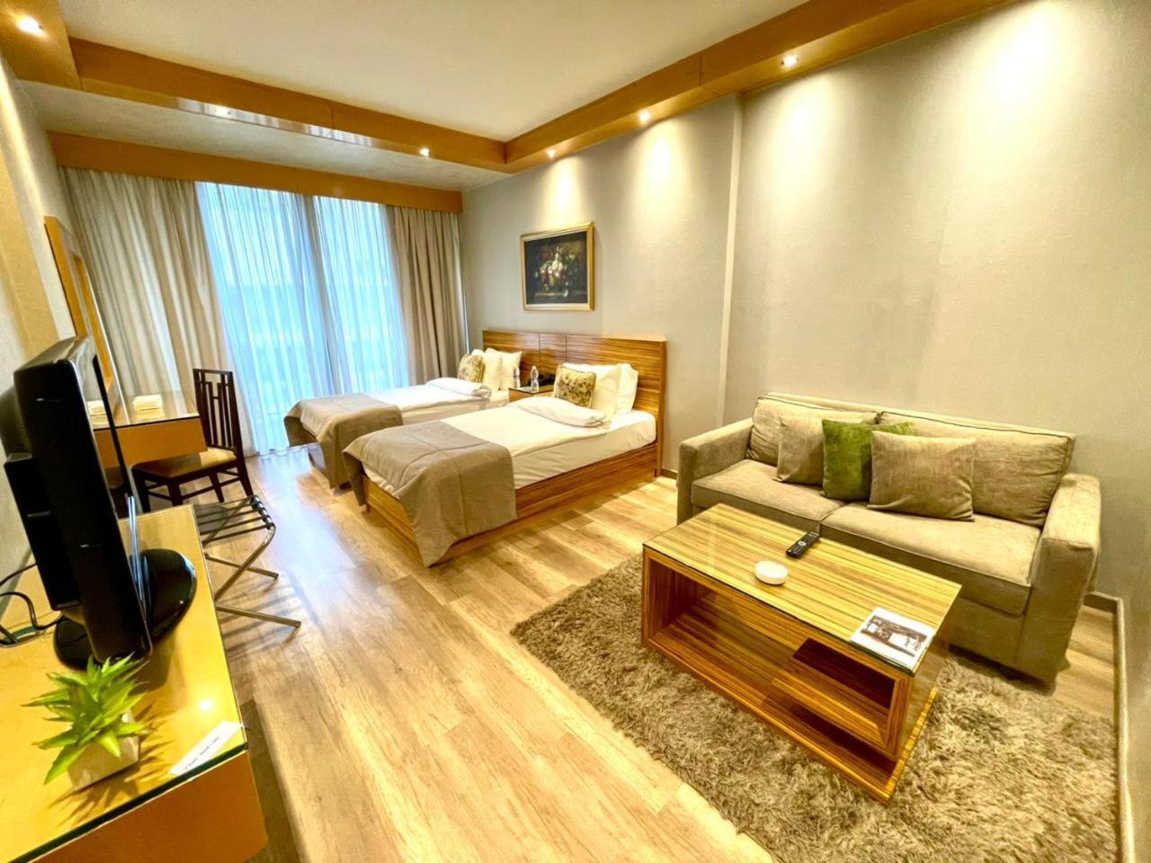 Imperial Suites Hotel Бейрут Экстерьер фото