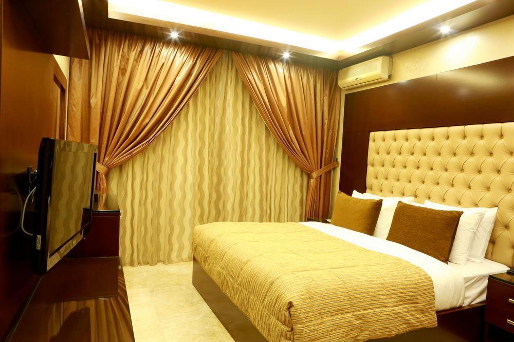 Imperial Suites Hotel Бейрут Экстерьер фото