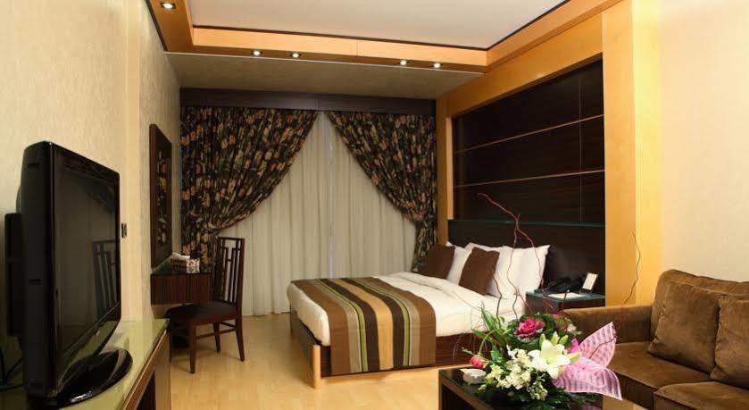 Imperial Suites Hotel Бейрут Экстерьер фото